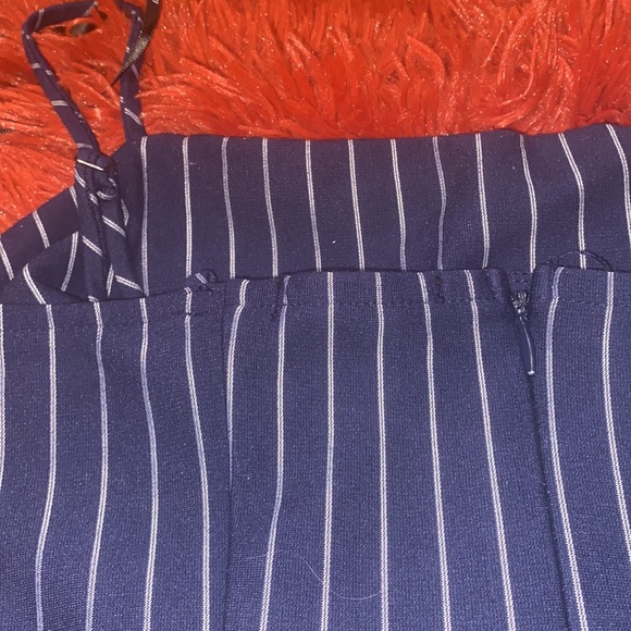 Forever 21 Navy Blue and Silver Vertical Striped Bodycon! Size L! - Picture 7 of 11